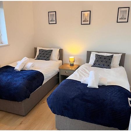 Kettering Service Accomodation 2Brh Freeparking Wifi Smart Tv Tea & Coffee Dış mekan fotoğraf