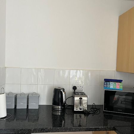 Kettering Service Accomodation 2Brh Freeparking Wifi Smart Tv Tea & Coffee Dış mekan fotoğraf
